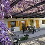 דירה House Wisteria *