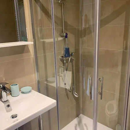 House Wisteria Apartman Kostanjevica na Krasu