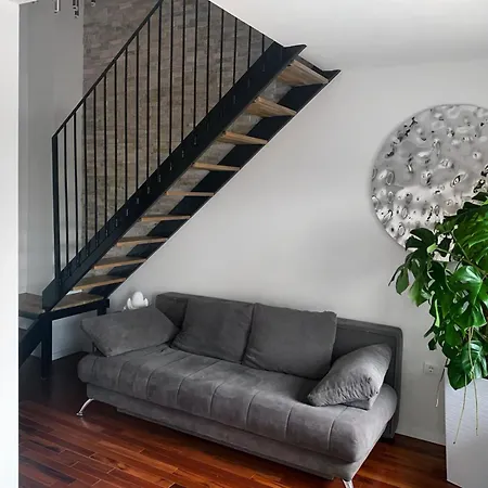 House Wisteria * Kostanjevica na Krasu