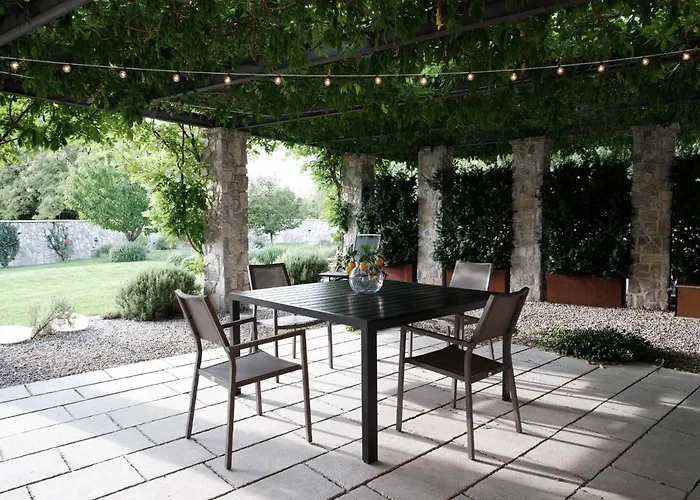 Apartma House Wisteria