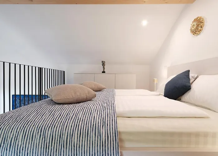 Apartma House Wisteria